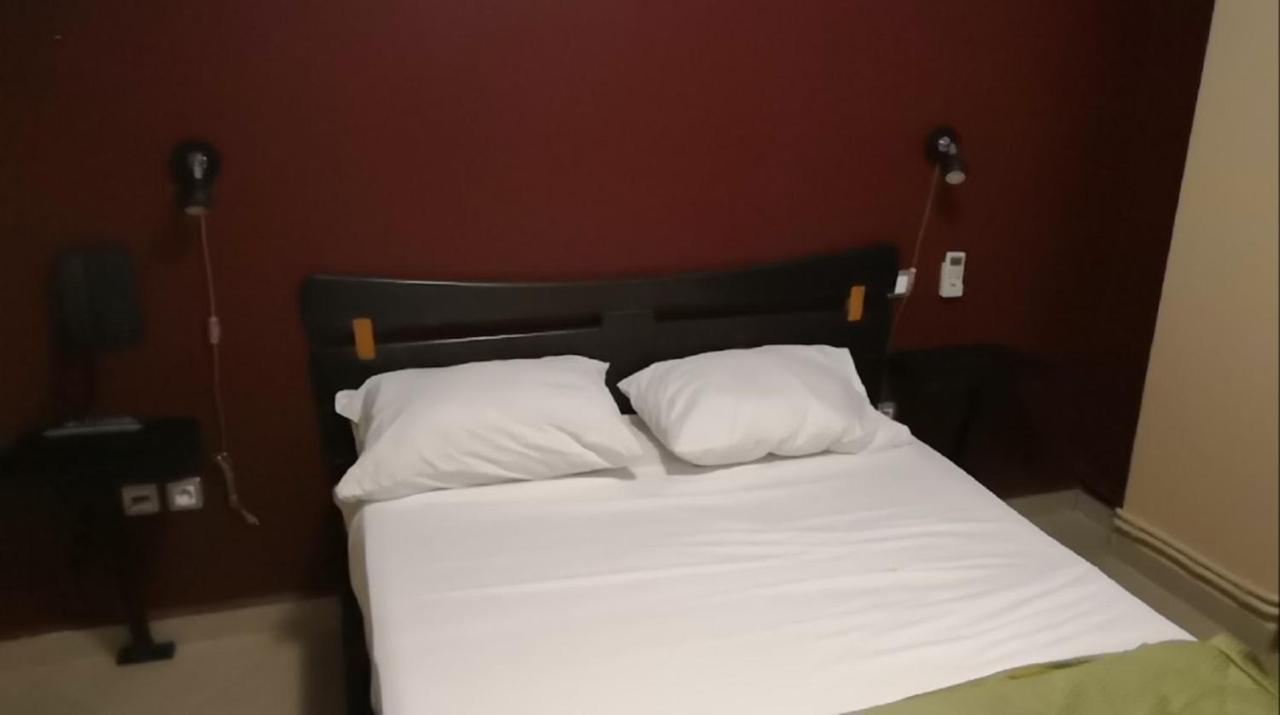 Roza Hotel Bab Ezzouar 外观 照片